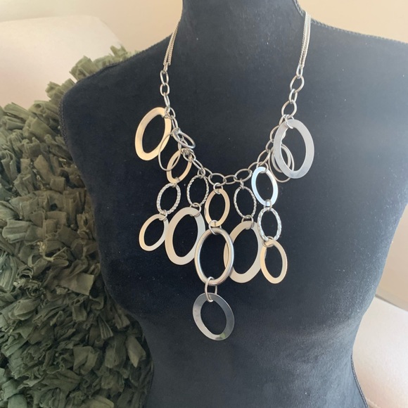 Silver O’s Necklace - Picture 3 of 3